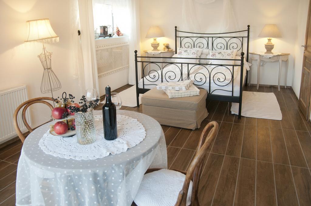 Anita Home Gyenesdias Bagian luar foto