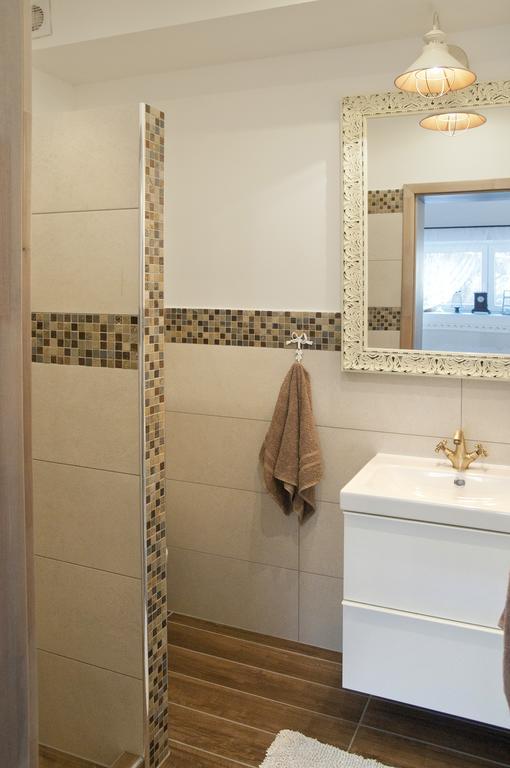Anita Home Gyenesdias Bagian luar foto