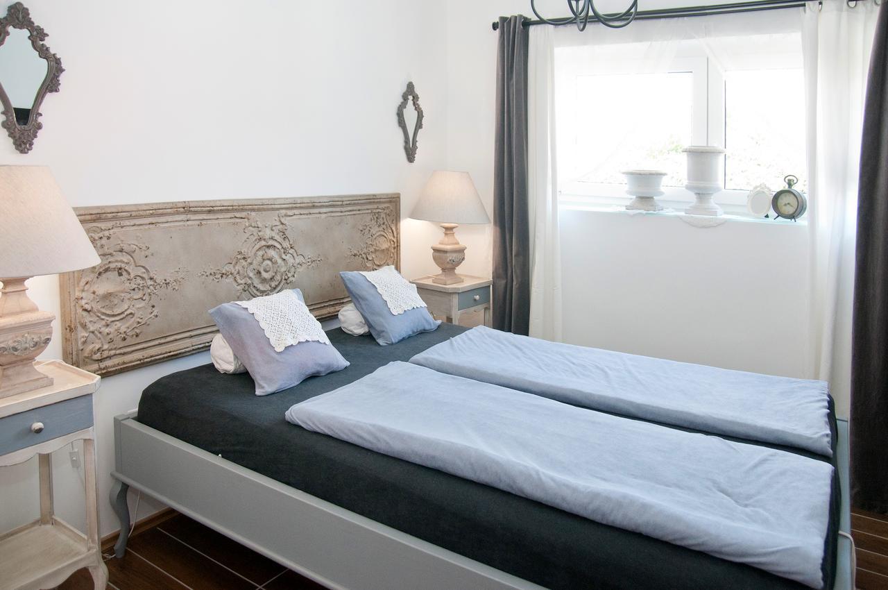 Anita Home Gyenesdias Bagian luar foto