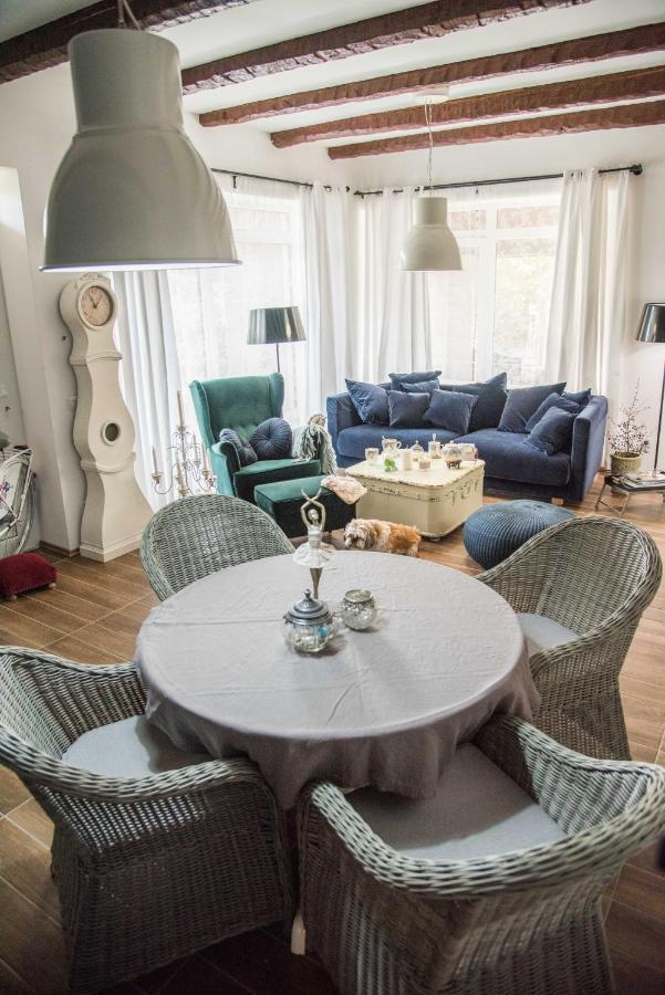 Anita Home Gyenesdias Bagian luar foto